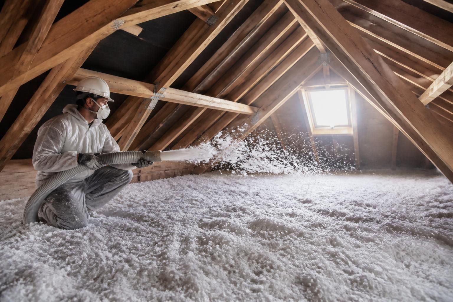 découvrez tout sur l'isolation des combles perdus : prix, méthodes de soufflage et avantages de la ouate de cellulose pour une maison plus confortable et économique.